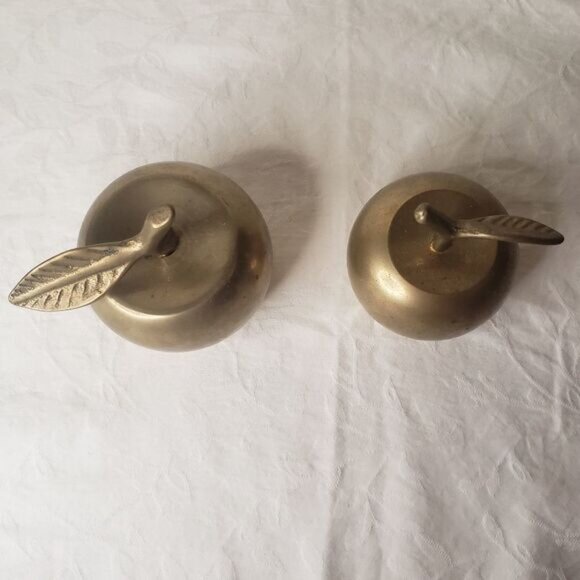 LOT Vintage Brass Bells - Picture 3 of 4